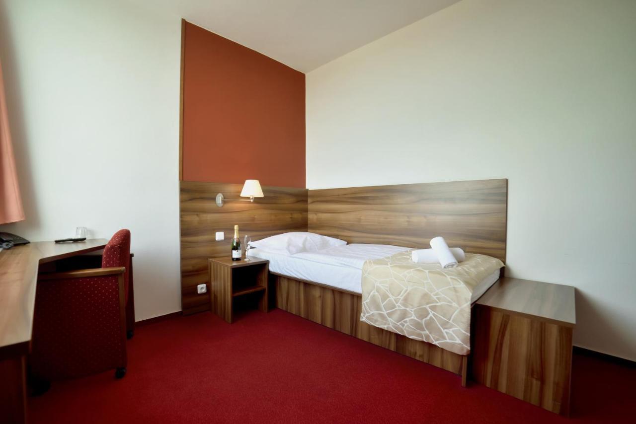 Hotel Palcat Tabor Ngoại thất bức ảnh