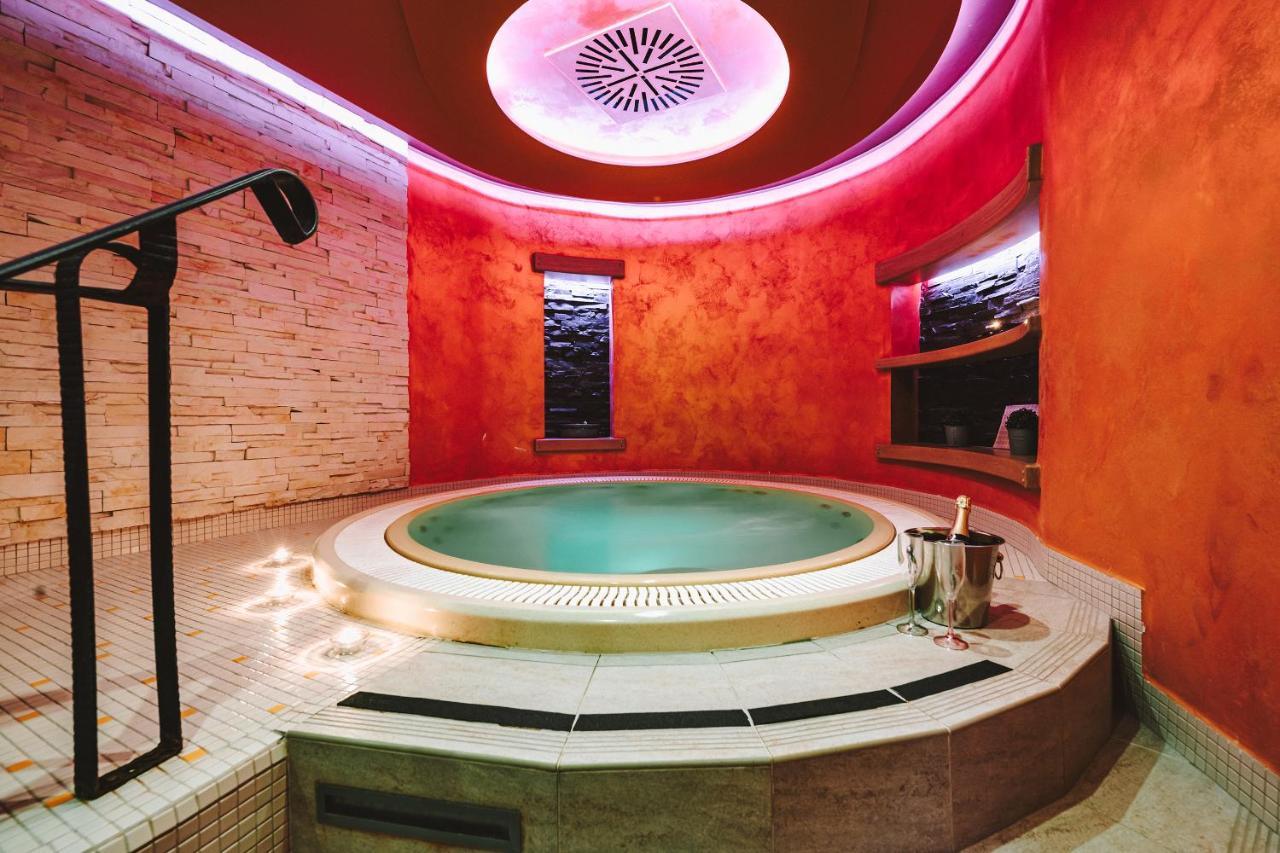 Hotel Palcat Tabor Ngoại thất bức ảnh