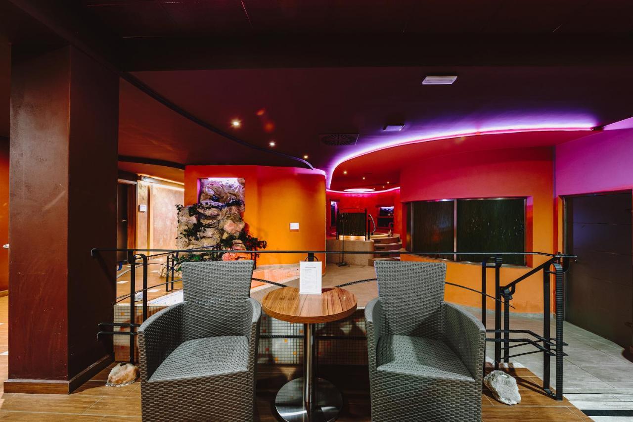 Hotel Palcat Tabor Ngoại thất bức ảnh